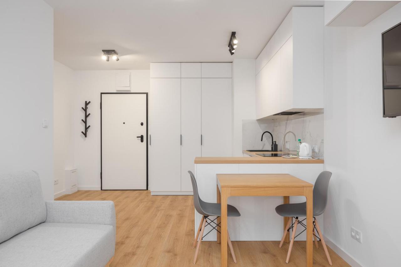 Aurora Prime Apartment Варшава Екстериор снимка