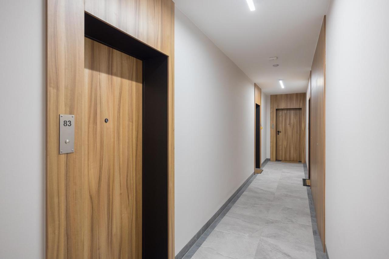 Aurora Prime Apartment Варшава Екстериор снимка